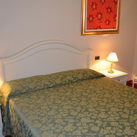 Hotel Olioso Peschiera del Garda Zewnętrze zdjęcie