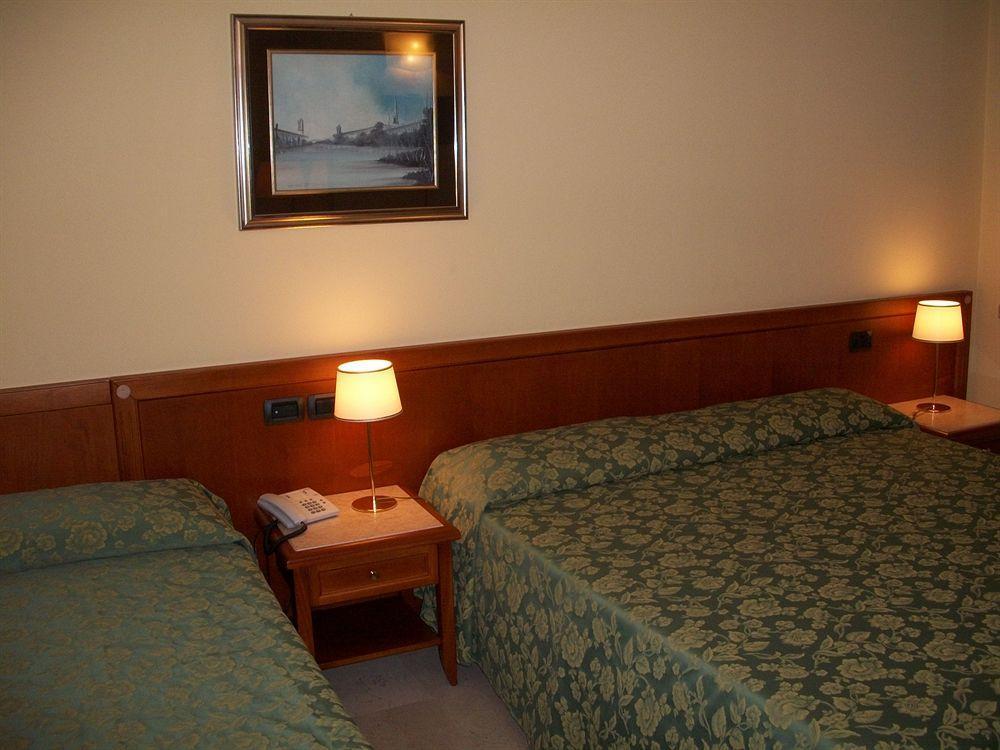 Hotel Olioso Peschiera del Garda Zewnętrze zdjęcie
